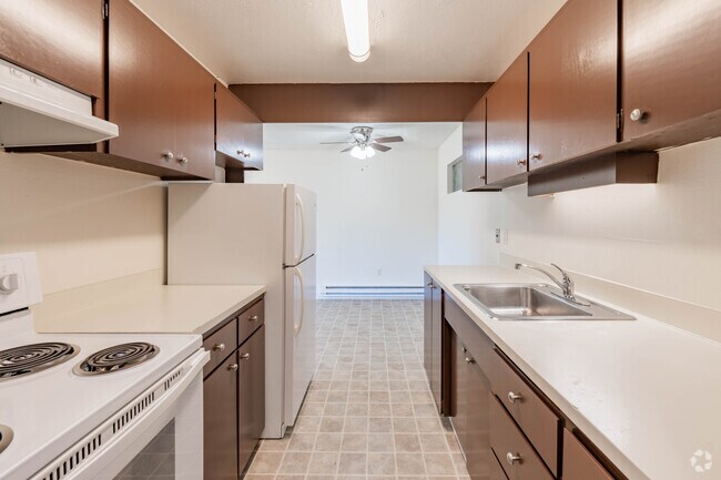 1BR, 1BA - 690SF