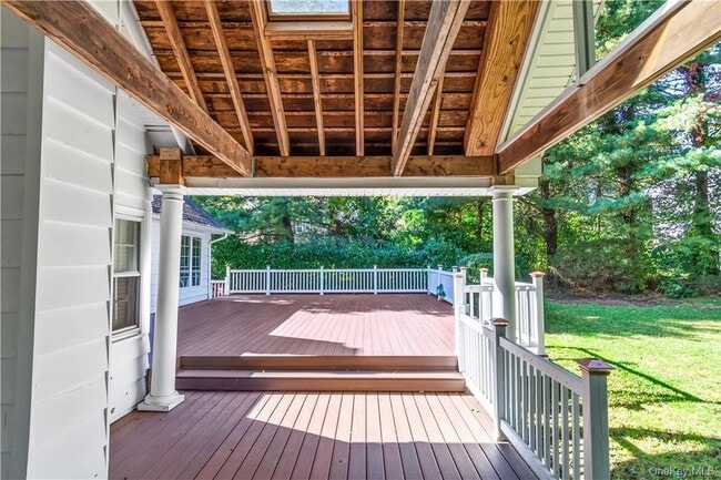 Photo - 1058 Wilmot Rd