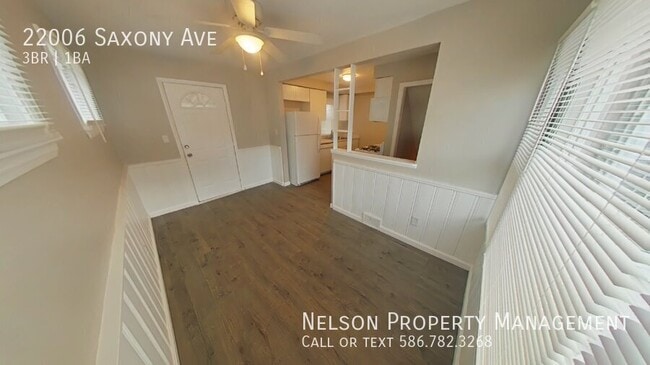 Photo - 22006 Saxony Ave