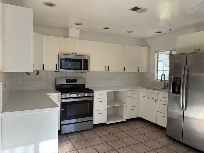 Photo - Charming Downtown Tehachapi Rental – 3 Bed | 2 Bath