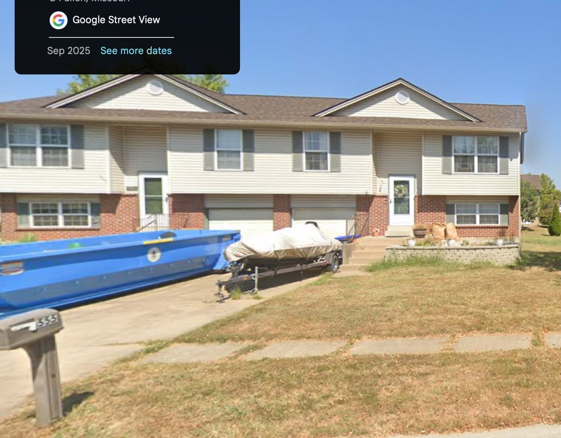 Photo - 555 Whitegate Dr