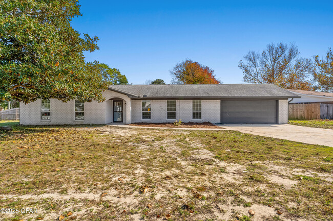 Photo - 409 W Sonata Cir House