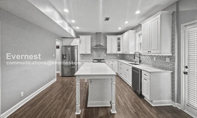 Photo - Modern Living in Saddle Bridge with Private Patio / 4 Beds and 2.5 Bath / Available Now!