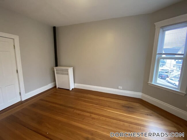 Photo - 39 Harwood St Unit 2