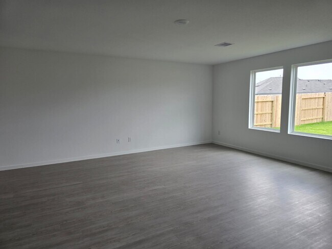Building Photo - 26706 Dalmatian Bellflower Dr