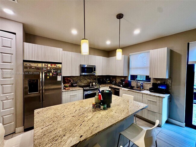 Photo - 7924 NW 105th Ave