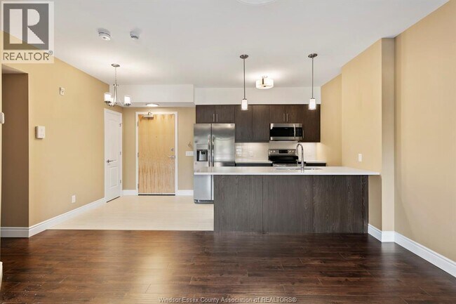 Photo - 480 Fairview Blvd Unit 205