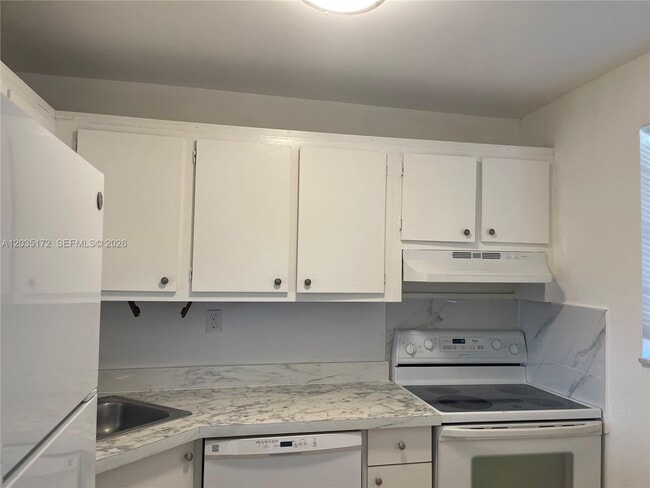 Photo - 17255 SW 95th Ave Unit 132