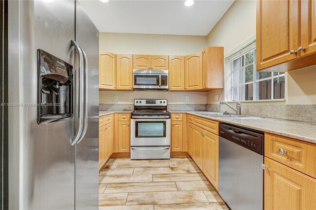 Photo - 7627 E Stonecreek Cir