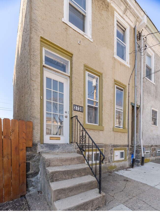 Photo - 3738 Sharp St