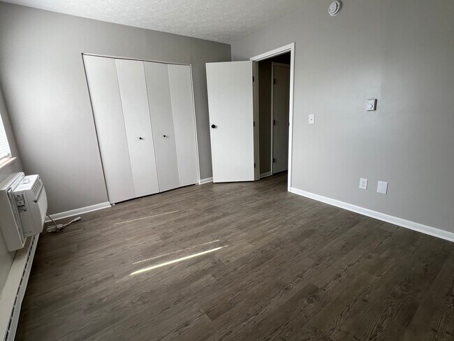 Cypress West Akron Apartments