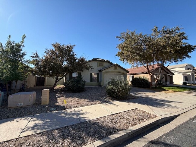 Photo - Beautiful 4 Bedroom Home for Rent in Goodyear!