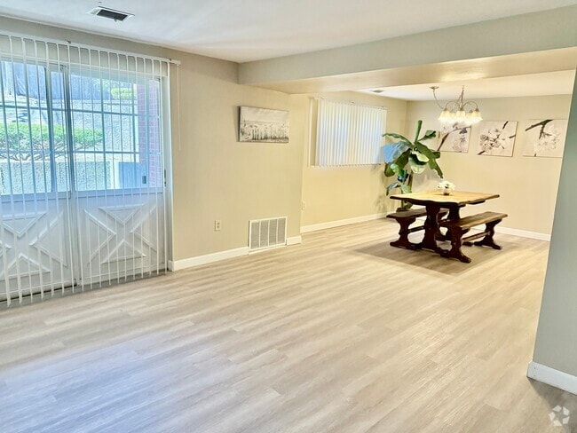 Building Photo - 5 Louisburg Sq Rental