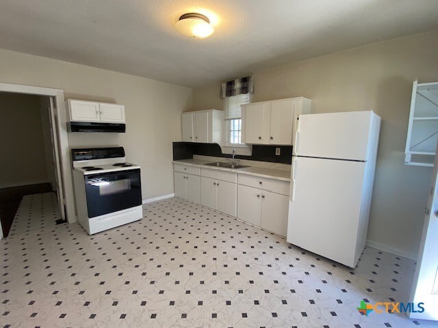 Building Photo - 703 S Laurel Ave Rental