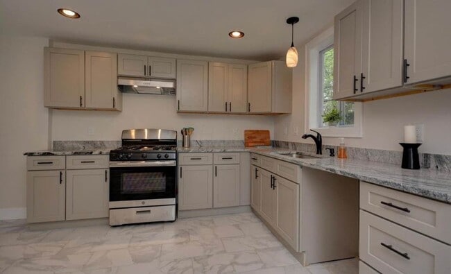 Photo - 1014 Miller Ave