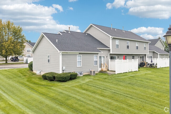 Stone Hedge Village Townhouses