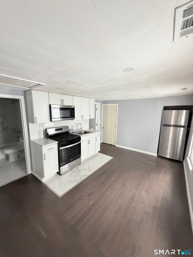 Photo - 16 Daggett St Unit 2