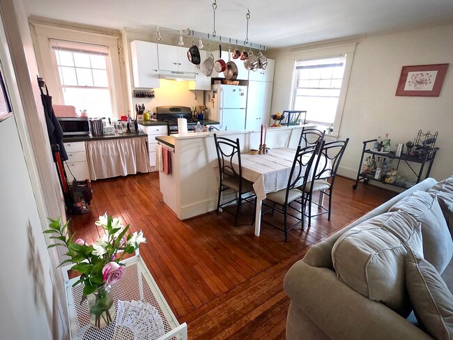 Photo - 456 S Graham St Unit 456 S. Graham- #2