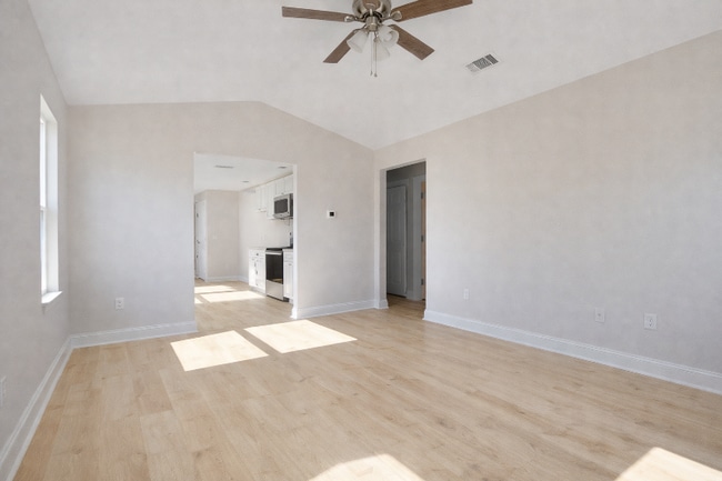 Photo - 5654 Falcon Way