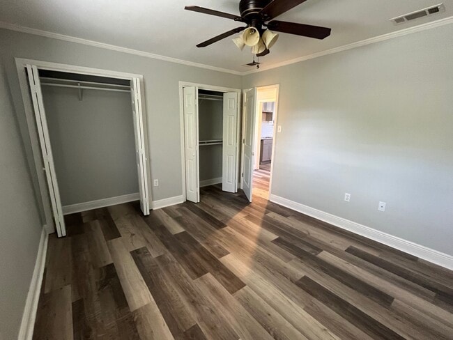 Photo - 932 Helios Ave