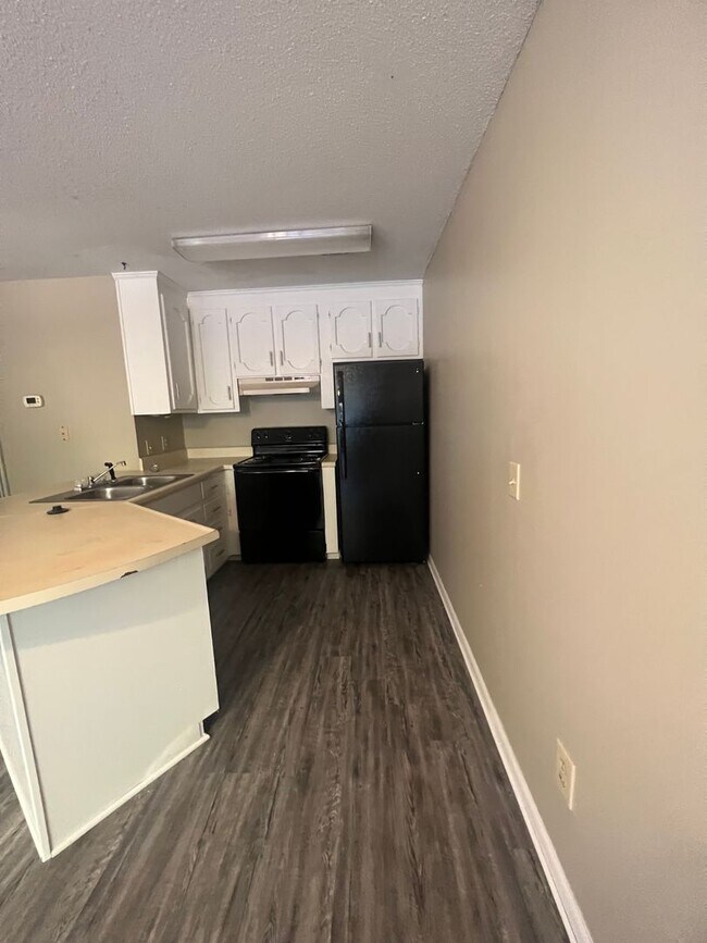 Photo - 146 Gunter Lane Unit A