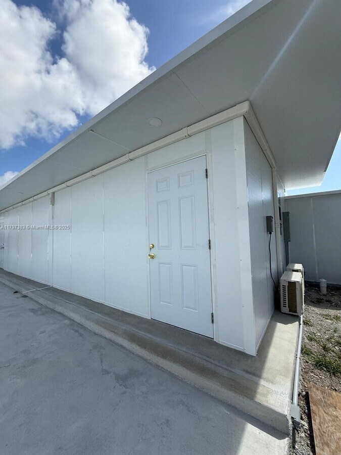 Photo - 11260 SW 203rd St Apartamento Unidad 1