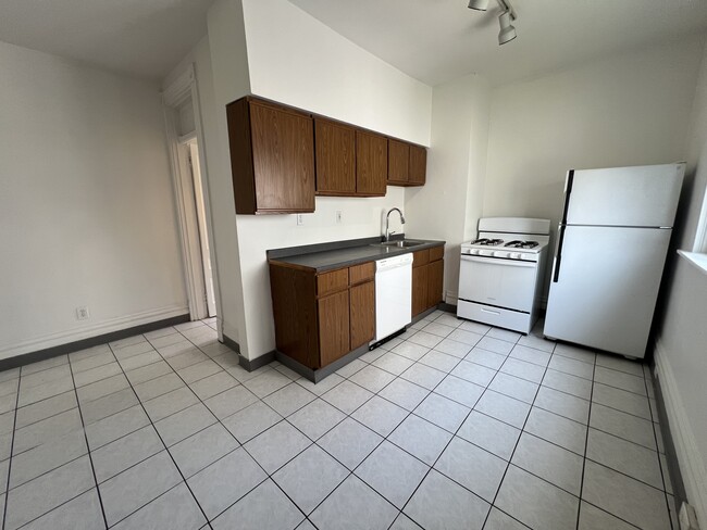 5707#2 - 4707 Maripoe St Unit 2