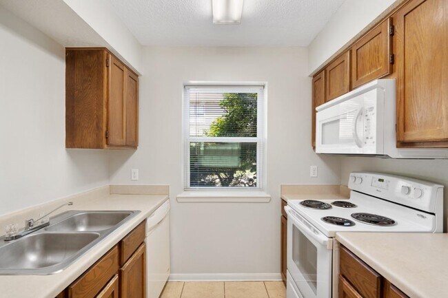 Photo - 8703 Schick Rd