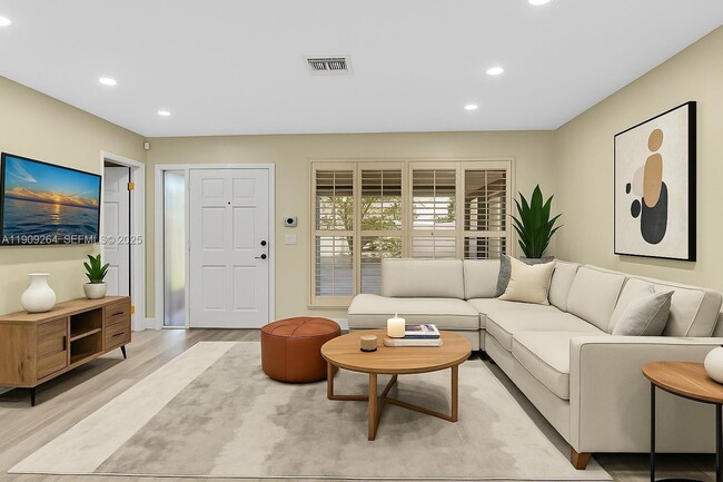 Photo - 2114 N 44th Ave