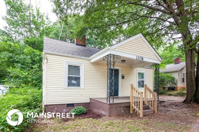 Photo - 1308 Camp Greene St