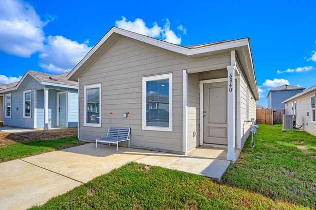 6840 Chert Chase