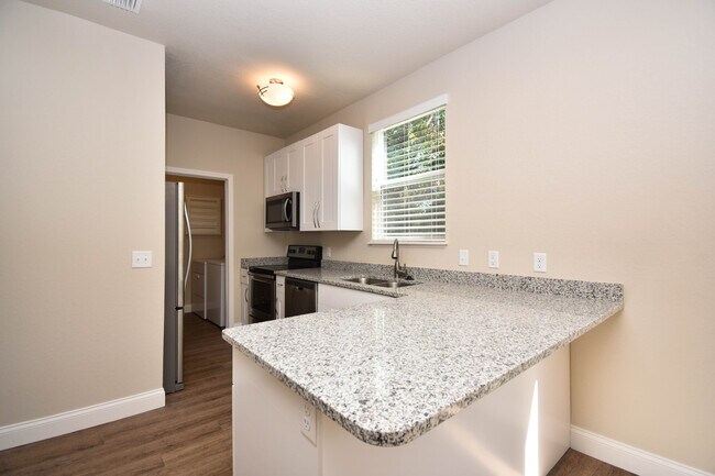 Photo - Luxury 3BR/3.5BA Townhome with Garage – Built in 2018