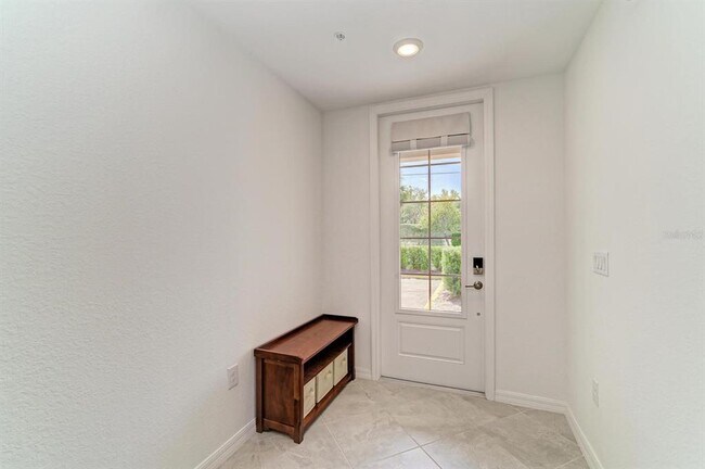 Photo - 5687 N Honore Ave Unit 411