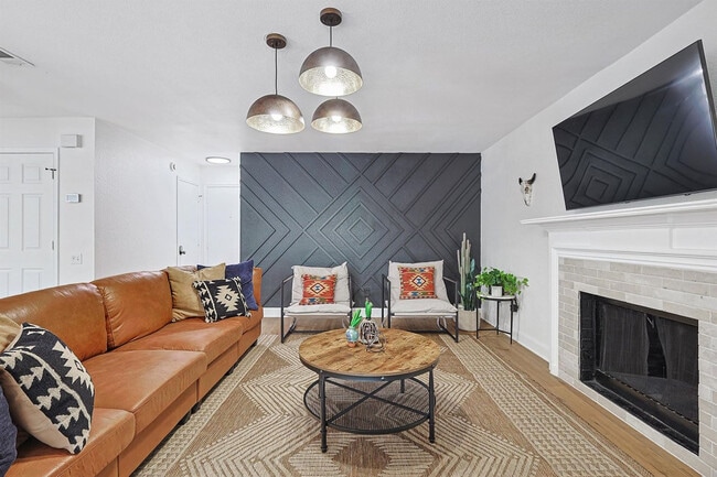 Photo - 6872 Greenleaf Dr Unidad ID1319943P