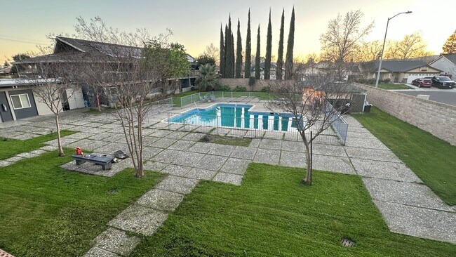 Photo - Heritage Apartments