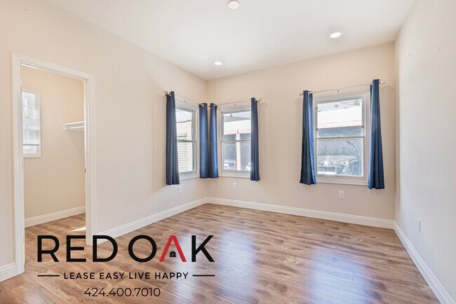 Photo - ~2 Weeks FREE~ Gorgeous Two Bedroom with S... Unit 2