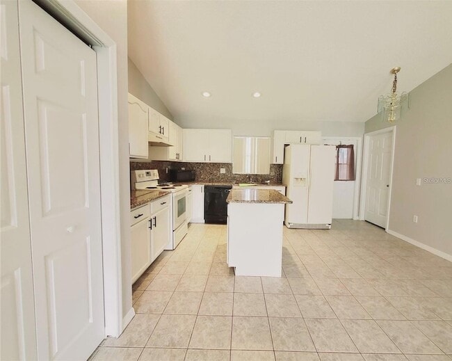 Photo - 568 Kingfisher Dr
