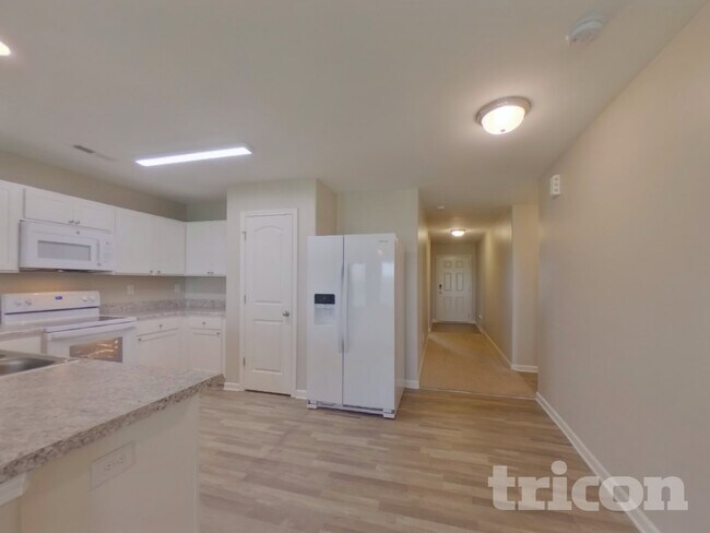 Photo - 567 Scarlet Leaf Ln.