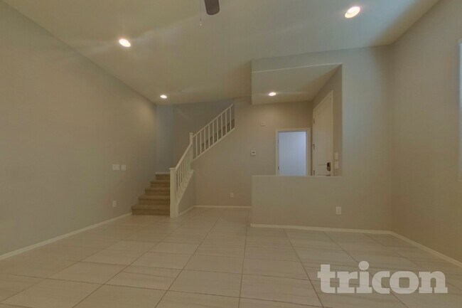 Photo - 14989 W Wilshire Dr