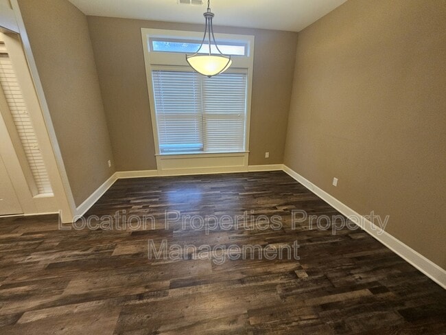 Photo - 5742 Chimney Rocks Cir