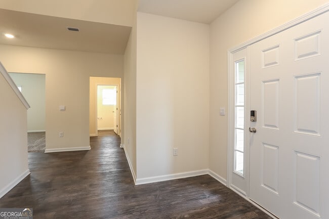 Photo - 145 Ashwood Cir