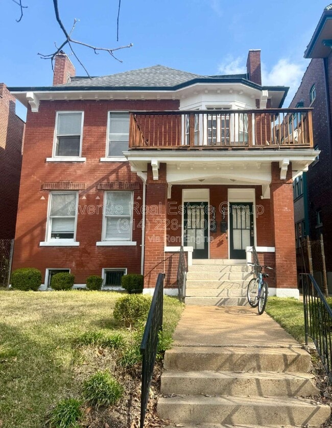 Building Photo - 6017 Kingsbury Ave Unit 2f