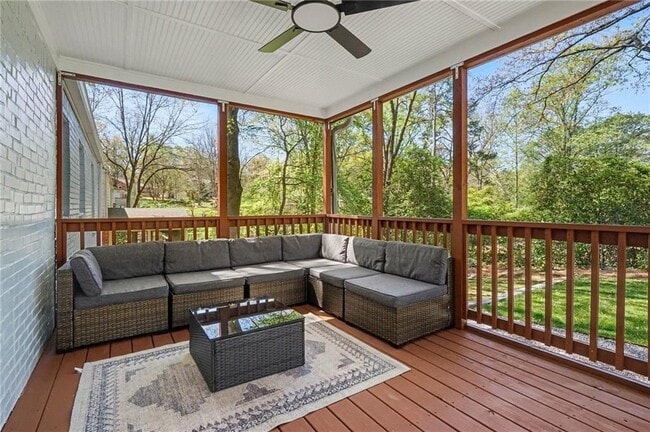 Photo - 1201 Walker Dr