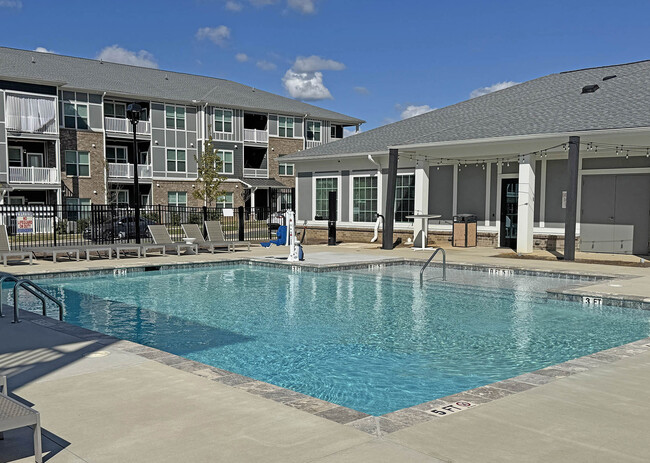 The Alden at Westmoor - The Alden at Westmoor Apartments