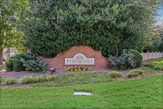2173 Foxboro Ln
