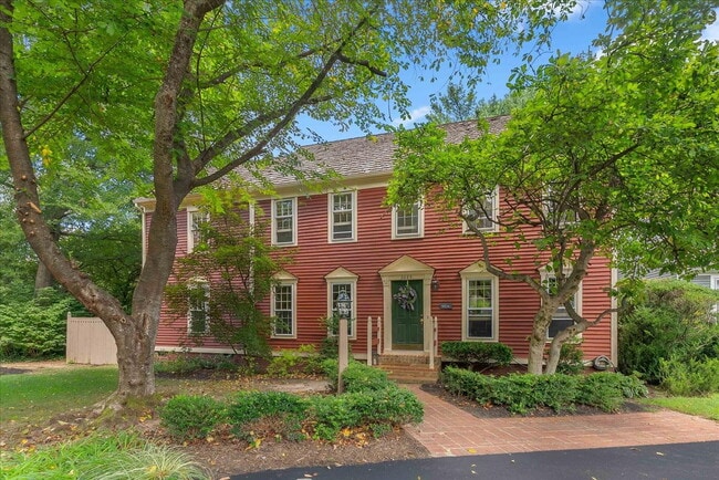 Photo - "Luxurious 3-Bed Retreat with Finished Bas...