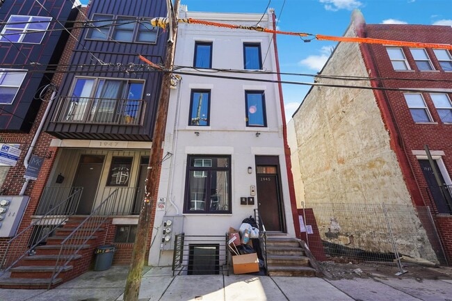 Photo - 1945 N Gratz St Unit B