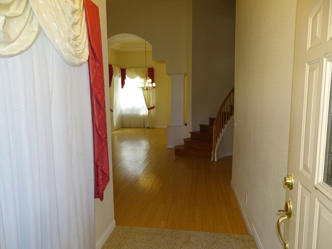 Photo - 5 BED Summerlin home w/ 1ST FLOOR BED AND 3/4 BATH