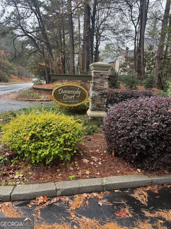 Photo - 301 Dunbar Dr