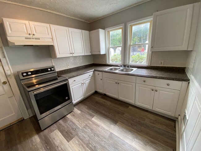 Building Photo - 144-144 Ohio St Unit Dn